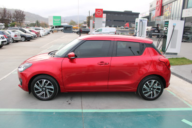 Suzuki Swift 1.2 GLX PREMİUM 2023 Model Otomatik Vites