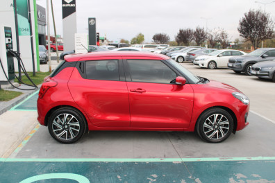 Suzuki Swift 1.2 GLX PREMİUM 2023 Model Otomatik Vites