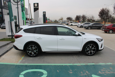 Ford  Focus 1.5TDCİ ACTİVE X SW  2023 Model Otomatik Vites