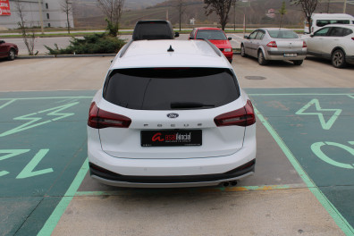 Ford  Focus 1.5TDCİ ACTİVE X SW  2023 Model Otomatik Vites