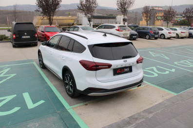 Ford  Focus 1.5TDCİ ACTİVE X SW  2023 Model Otomatik Vites