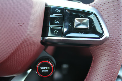 MG MG7 1.5 EXCELLENCE RED EDİTİON 2025 Model Otomatik Vites