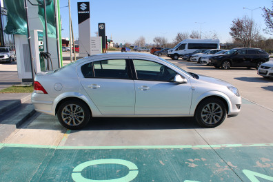 Opel Astra 1.6 ENJOY PLUS 2011 Model Düz Vites