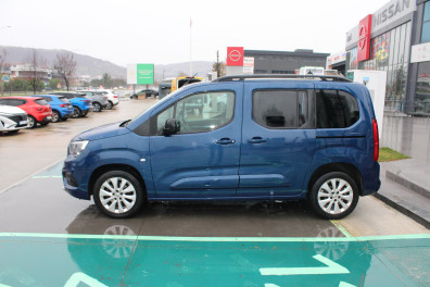Opel Combo  1.5D ULTİMATE  2023 Model Otomatik Vites