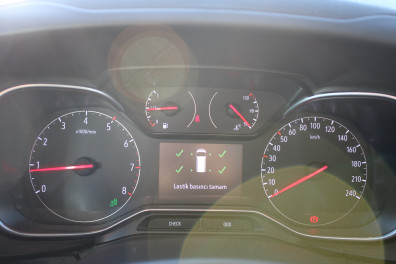 Opel Combo  1.5D ULTİMATE  2023 Model Otomatik Vites