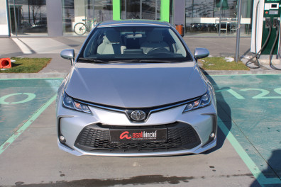 Toyota Corolla 1.5 DREAM 2023 Model Otomatik Vites