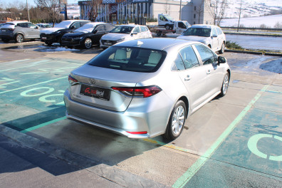 Toyota Corolla 1.5 DREAM 2023 Model Otomatik Vites