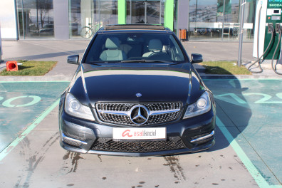 Mercedes-Benz C Serisi C180 BLUEFFİCİENCY AMG 2011 Model Otomatik Vites
