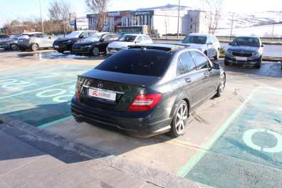Mercedes-Benz C Serisi C180 BLUEFFİCİENCY AMG 2011 Model Otomatik Vites