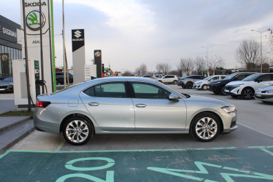 Skoda Superb  1.5 MHEV PRESTİGE  2025 Model Otomatik Vites