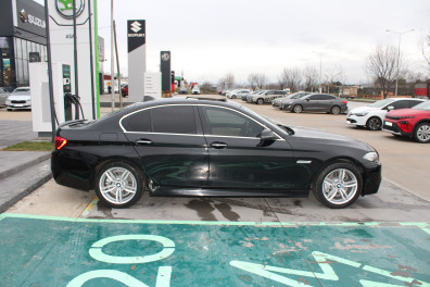 Bmw 5 Serisi 525D XDRİVE COMFORT+PREMİUM 2015 Model Otomatik Vites