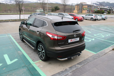 Nissan Qashqai 1.5DCİ BLACK PREMİUM 2014 Model Düz Vites