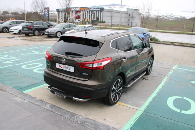 Nissan Qashqai 1.5DCİ BLACK PREMİUM 2014 Model Düz Vites