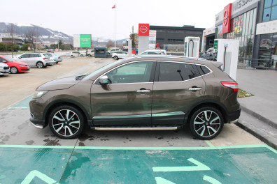 Nissan Qashqai 1.5DCİ BLACK PREMİUM 2014 Model Düz Vites