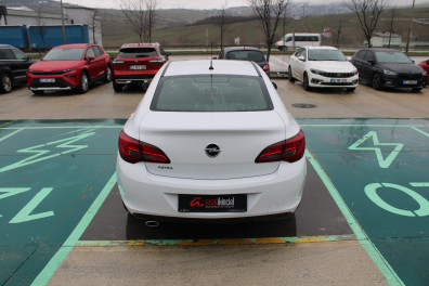 Opel Astra 1.4 T EDİTİON PLUS  2019 Model Düz Vites