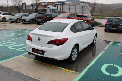Opel Astra 1.4 T EDİTİON PLUS  2019 Model Düz Vites