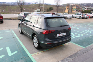 Volkswagen Tiguan 1.5 TSİ LİFE  2023 Model Otomatik Vites