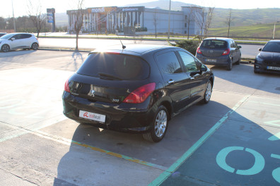 Peugeot 308 1.6HDİ COMFORT 2009 Model Otomatik Vites