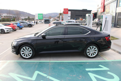 Skoda Superb 1.5TSİ PRESTİGE 2023 Model Otomatik Vites