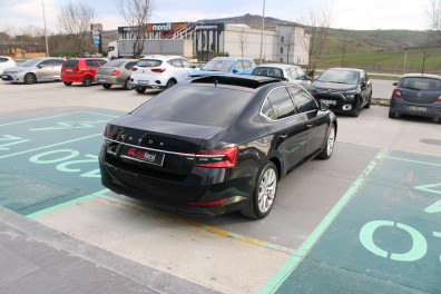 Skoda Superb 1.5TSİ PRESTİGE 2023 Model Otomatik Vites