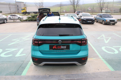 Volkswagen T-Cross 1.0TSİ LİFE 2022 Model Düz Vites