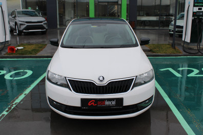 Skoda Rapid 1.4TDİ STYLE CAM TAVAN 2016 Model Otomatik Vites