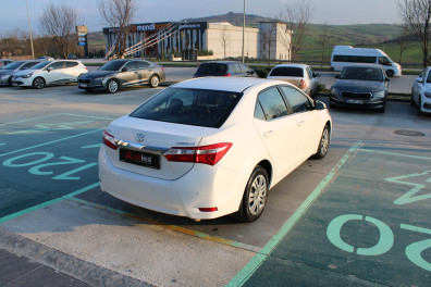 Toyota Corolla 1.6 LPG TOUCH 2015 Model Düz Vites