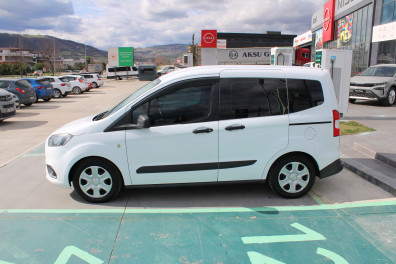 Ford  Tourneo  COURİER 1.5TDCİ TREND 2018 Model Düz Vites