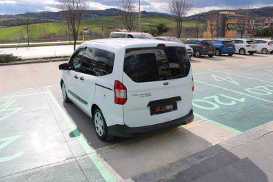 Ford  Tourneo  COURİER 1.5TDCİ TREND 2018 Model Düz Vites