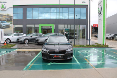 Skoda Superb 1.5 MHEV ELİTE 2024 Model Otomatik Vites