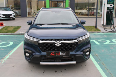 Suzuki S-Cross 1.4 GLX PREMİUM 4X4 2023 Model Otomatik Vites