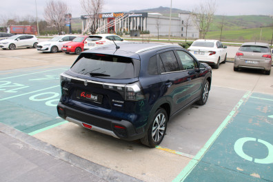 Suzuki S-Cross 1.4 GLX PREMİUM 4X4 2023 Model Otomatik Vites