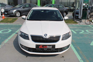 Skoda Octavia 1.6TDİ STYLE CR 2016 Model Otomatik Vites