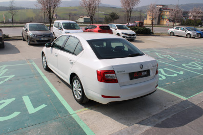 Skoda Octavia 1.6TDİ STYLE CR 2016 Model Otomatik Vites