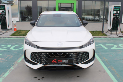 MG HS  1.5 T-GDİ LUXURY 2024 Model Otomatik Vites