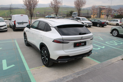 MG HS  1.5 T-GDİ LUXURY 2024 Model Otomatik Vites