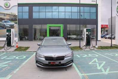 Skoda Superb 1.5TSİ COMFORT 2019 Model Düz Vites