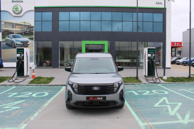 Ford  Tourneo COURİER 1.5TDCİ TİTANİUM 2025 Model Düz Vites