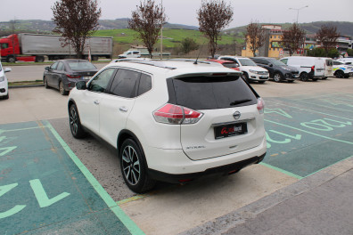 Nissan X-Trail 1.6DCİ DESİGN PACK 4X4 7KOLTUK 2016 Model Düz Vites