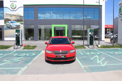 Skoda Octavia 1.6TDİ AMBİTİON 2015 Model Düz Vites