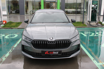 Skoda Superb E-SPORTLİNE 2025 Model Otomatik Vites