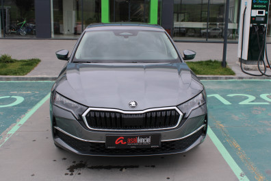 Skoda Octavia 1.5 MHEV PREMİUM 2025 Model Otomatik Vites