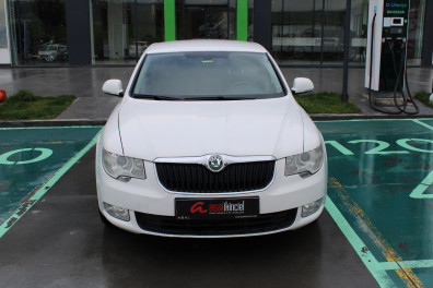 Skoda Superb 1.4TSİ LPG ACTİVE 2013 Model Düz Vites