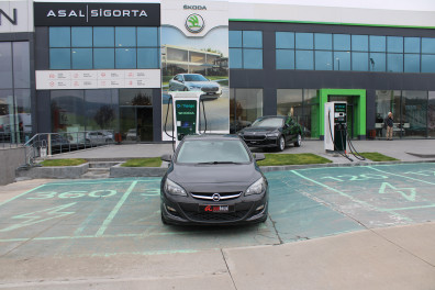 Opel Astra 1.6 LPG EDİTİON 2015 Model Düz Vites
