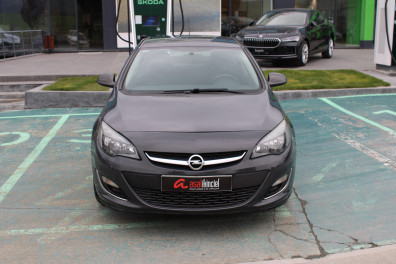 Opel Astra 1.6 LPG EDİTİON 2015 Model Düz Vites