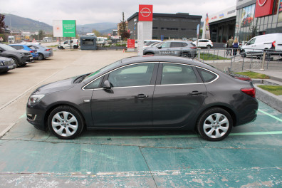 Opel Astra 1.6 LPG EDİTİON 2015 Model Düz Vites
