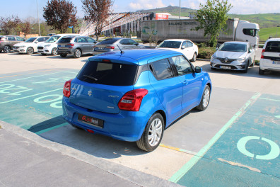 Suzuki Swift 1.2HİBRİT GL TECHNO 2023 Model Otomatik Vites
