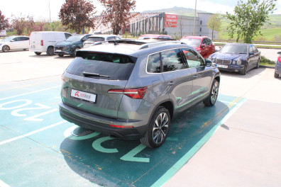 Skoda Karoq 1.5TSİ PRESTİGE  2025 Model Otomatik Vites