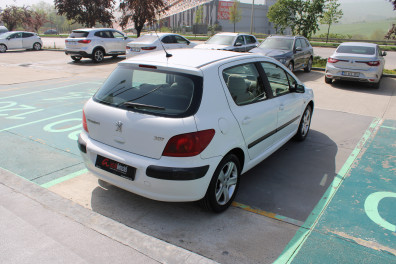 Peugeot 307 1.6 XT SUNROOF 2005 Model Otomatik Vites