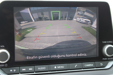 Nissan Qashqai  1.3DIG-T SKYPACK 4X 2023 Model Otomatik Vites
